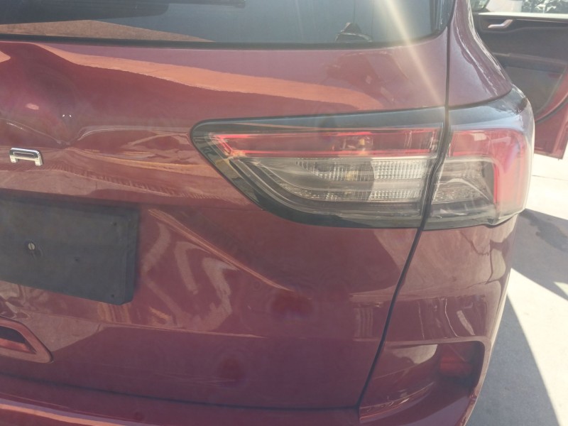 Recambio de piloto trasero derecho interior para ford kuga titanium referencia OEM IAM   