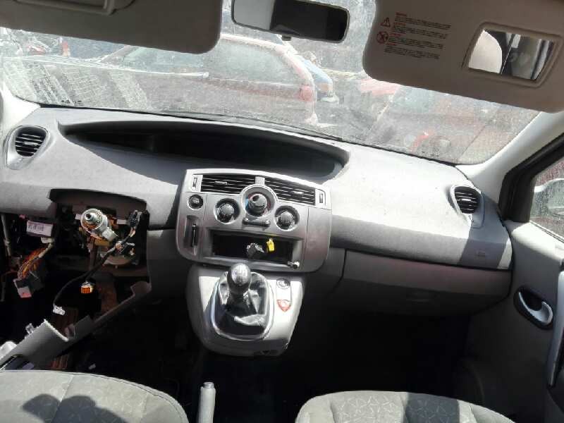renault scenic ii del año 2008