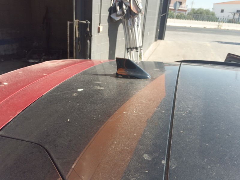 Recambio de antena para ford kuga titanium referencia OEM IAM   