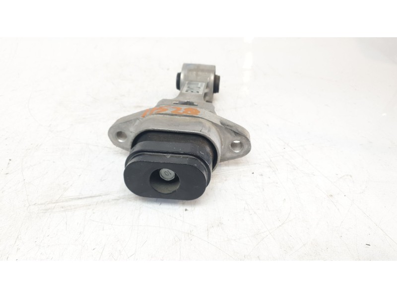 Recambio de soporte motor trasero para kia niro referencia OEM IAM 21950BY000  