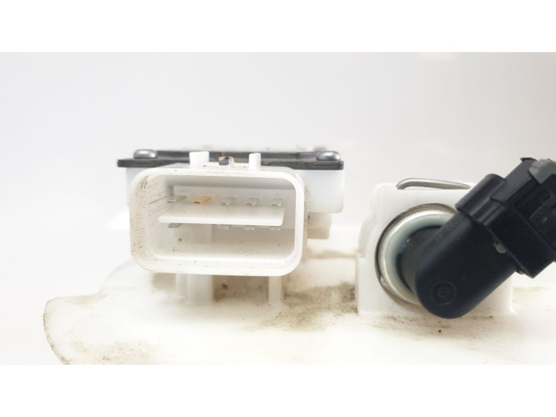 Recambio de bomba combustible para kia niro referencia OEM IAM 31110AT500  