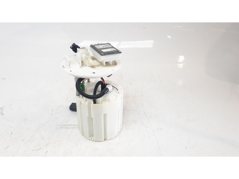 Recambio de bomba combustible para kia niro referencia OEM IAM 31110AT500  