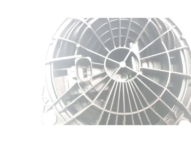 Recambio de maneta exterior maletero / porton para volkswagen polo advance referencia OEM IAM 2G6827469  