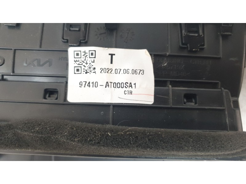 Recambio de rejilla aireadora para kia niro referencia OEM IAM 97410AT000SA1  