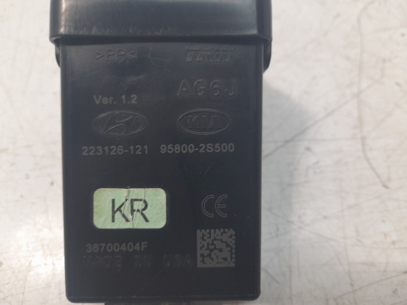 Recambio de modulo electronico para hyundai ix35 1.7 crdi cat referencia OEM IAM 958002S500 223126121 