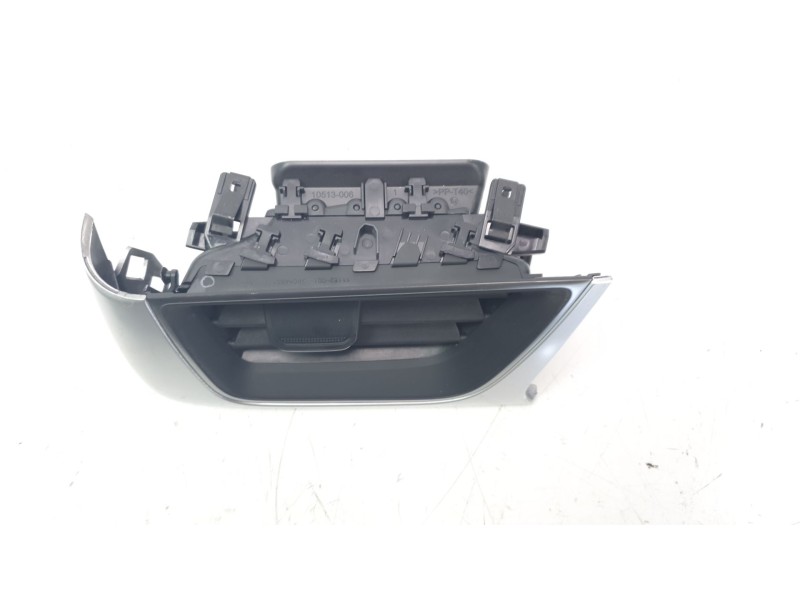 Recambio de aireador izquierdo para renault captur ii techno referencia OEM IAM 687611300R  