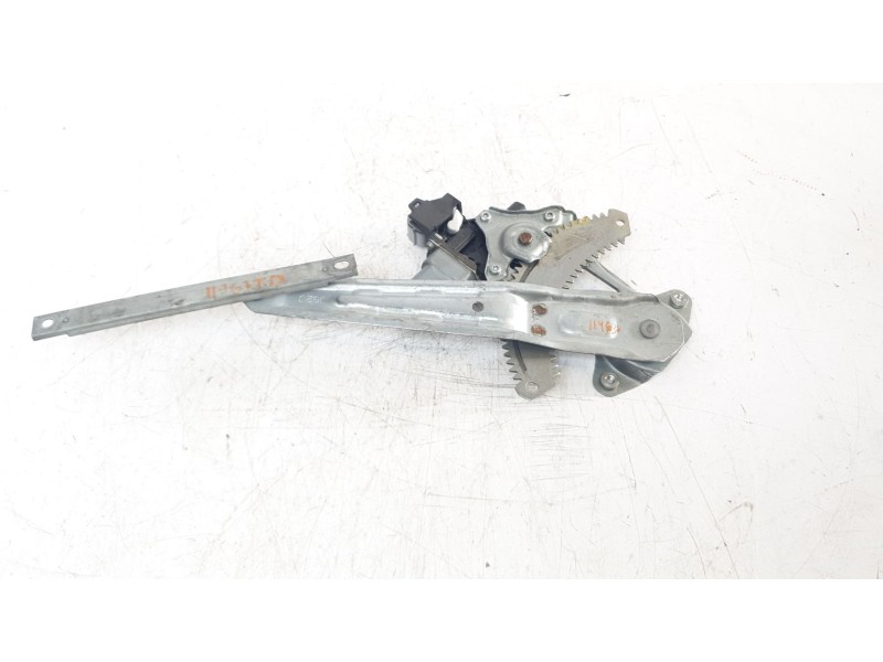 Recambio de elevalunas trasero izquierdo para nissan juke (f15) ultimate edition referencia OEM IAM 82730CV01C 106802018 