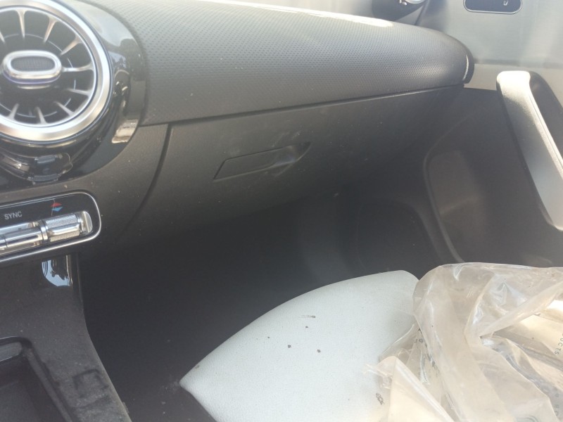 Recambio de guantera para mercedes-benz cla (c118) cla 200 4-matic (118.388) referencia OEM IAM   