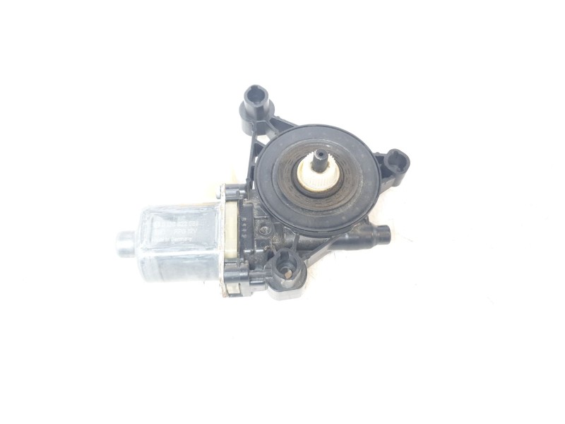 Recambio de motor elevalunas trasero izquierdo para audi a4 avant (8w5) básico referencia OEM IAM 8W0959811  