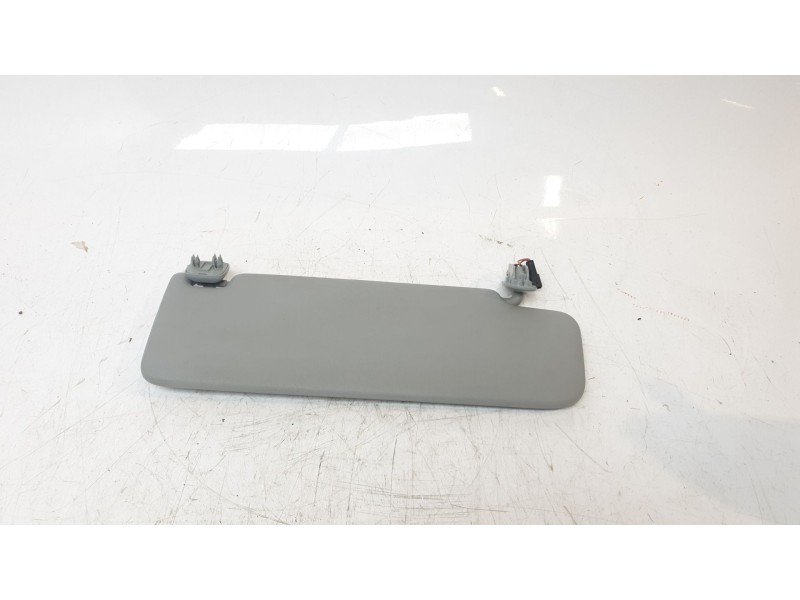 Recambio de parasol izquierdo para audi a4 avant (8w5) básico referencia OEM IAM 8W0857551K  