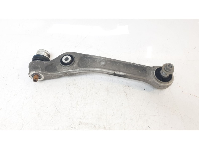 Recambio de brazo suspension inferior delantero izquierdo para audi a4 avant (8w5) básico referencia OEM IAM 8W0407155A  
