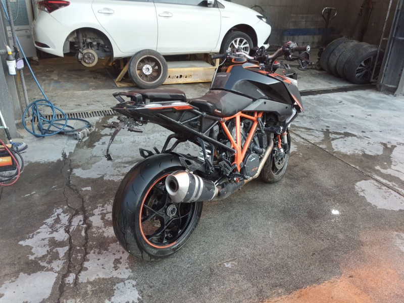 ktm super duke del año 2018