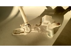 Recambio de deposito limpia para renault clio v business edition referencia OEM IAM 289108657R   2