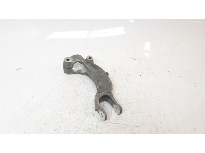 Recambio de amortiguador delantero derecho para audi a4 avant (8w5) básico referencia OEM IAM 8W0413038G  