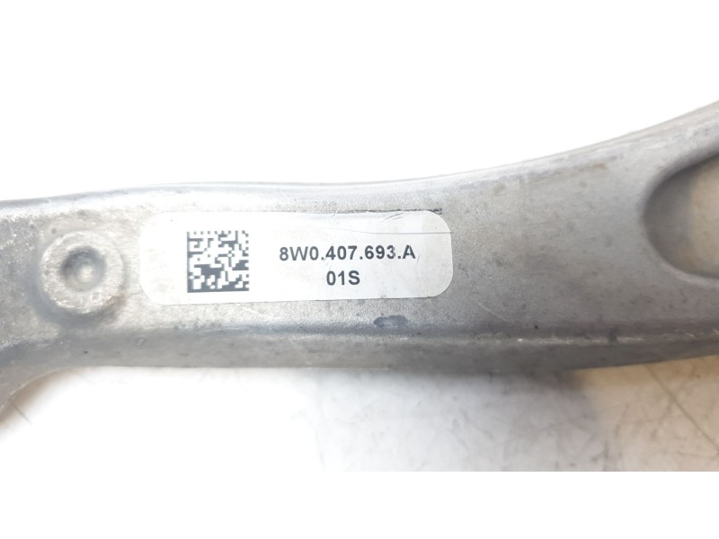 Recambio de brazo suspension inferior delantero izquierdo para audi a4 avant (8w5) básico referencia OEM IAM 8W0407695A  