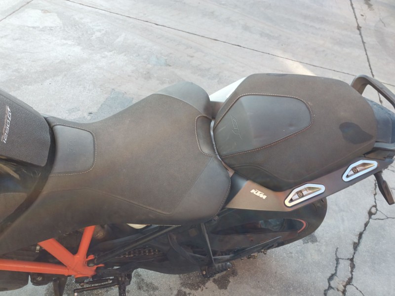 Recambio de asiento para ktm super duke 1290 super duke r referencia OEM IAM   
