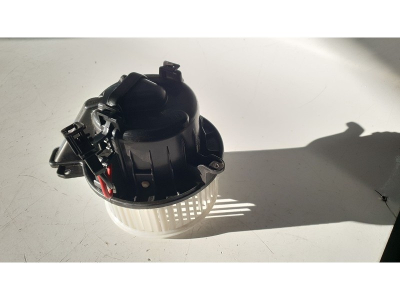 Recambio de ventilador calefaccion para volkswagen polo advance referencia OEM IAM 2Q1819021B  
