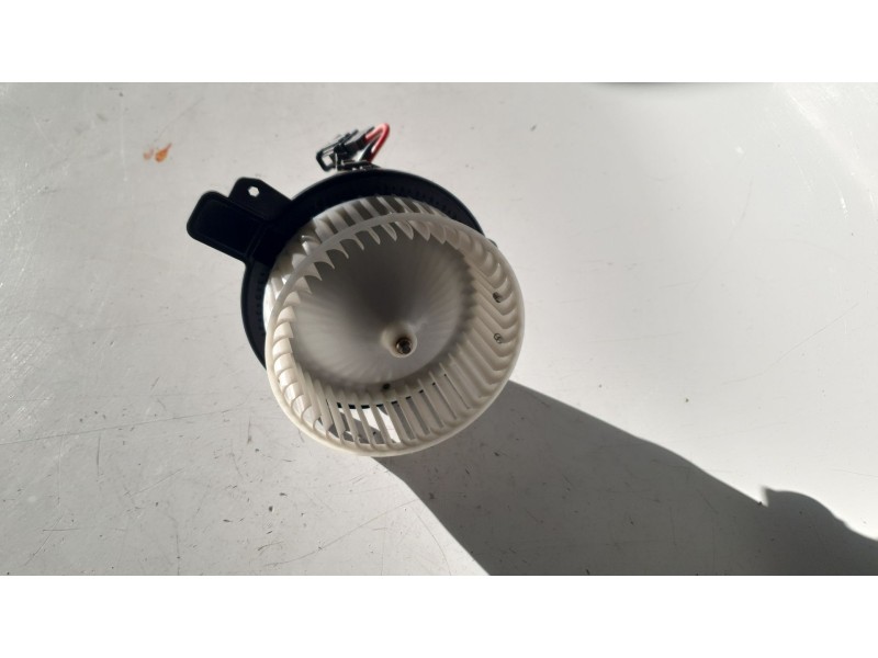 Recambio de ventilador calefaccion para volkswagen polo advance referencia OEM IAM 2Q1819021B  