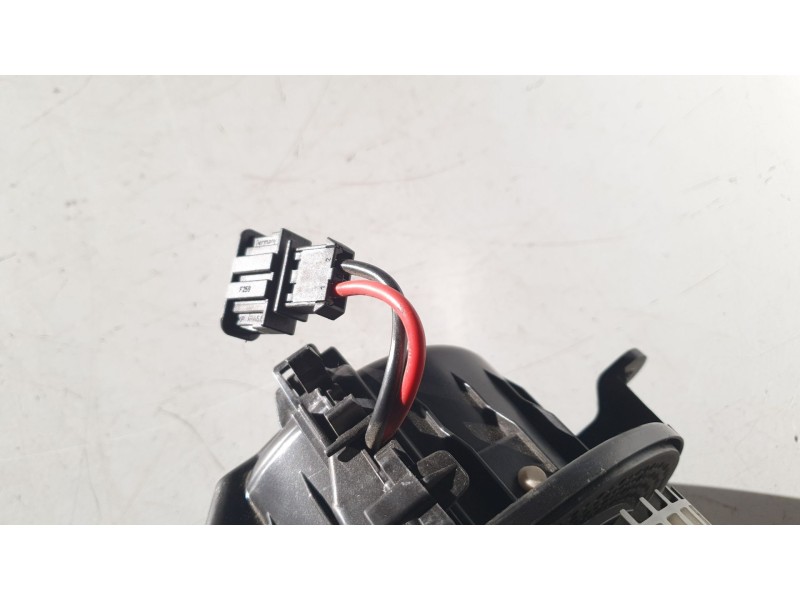 Recambio de ventilador calefaccion para volkswagen polo advance referencia OEM IAM 2Q1819021B  