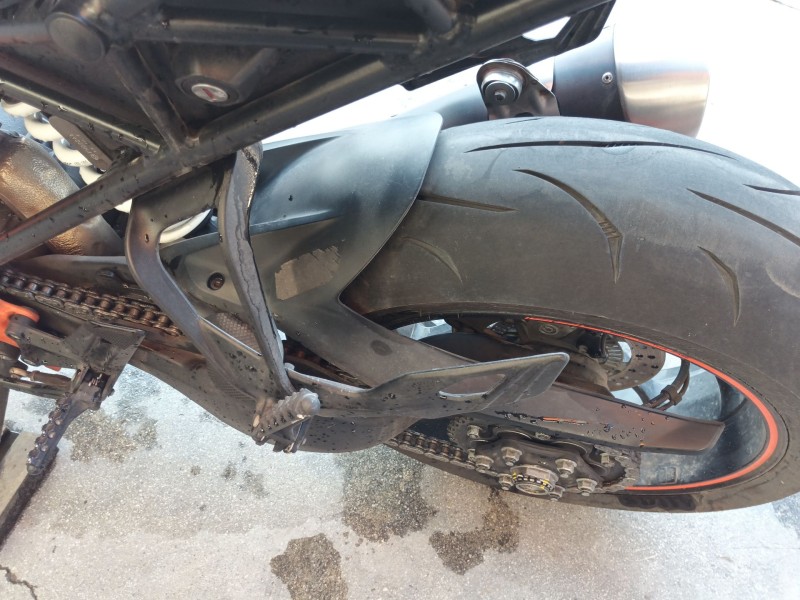 Recambio de guardabarros trasero para ktm super duke 1290 super duke r referencia OEM IAM   