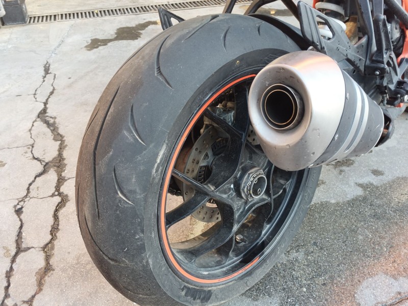 Recambio de pinza de freno trasera derecha para ktm super duke 1290 super duke r referencia OEM IAM   