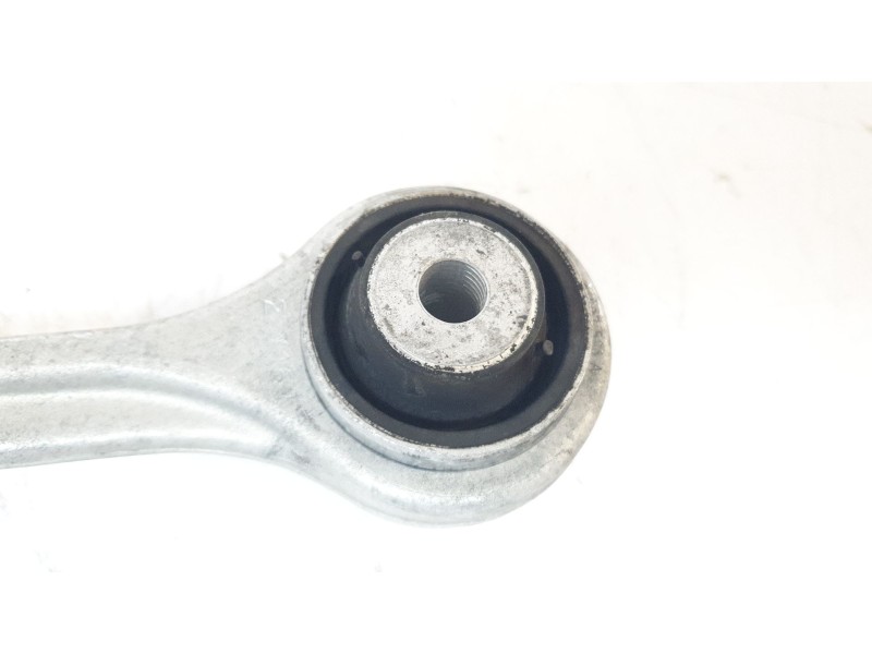 Recambio de brazo suspension superior delantero derecho para audi a4 avant (8w5) básico referencia OEM IAM 8W0407506C  