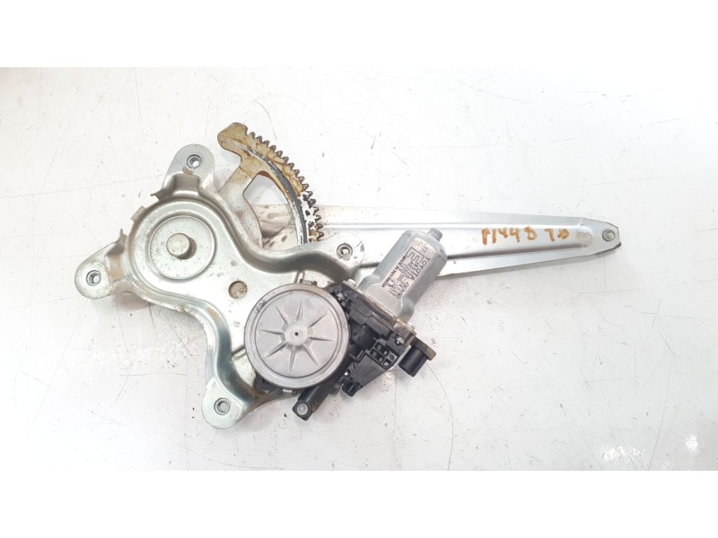 Recambio de elevalunas trasero derecho para toyota hilux (kun) 3.0 turbodiesel referencia OEM IAM 698300K041  