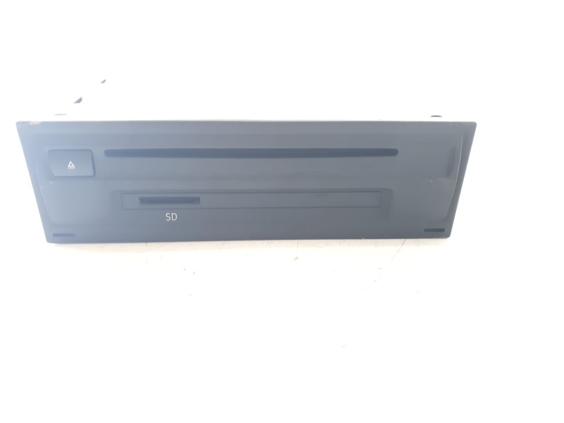 Recambio de sistema audio / radio cd para volkswagen polo advance referencia OEM IAM 3Q0035824C  