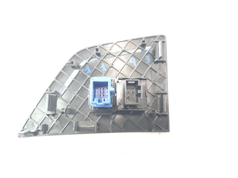 Recambio de warning para volkswagen polo advance referencia OEM IAM 2G1919225RDY  