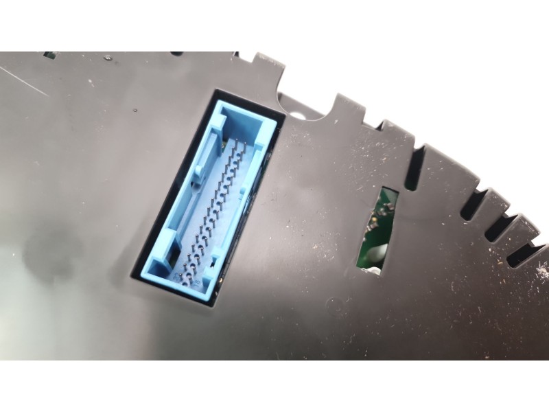 Recambio de cuadro instrumentos para audi a1 (8x) ambition referencia OEM IAM 8X0920930G  