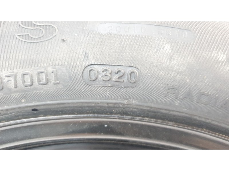 Recambio de neumatico repuesto para ford kuga titanium referencia OEM IAM 1657017  