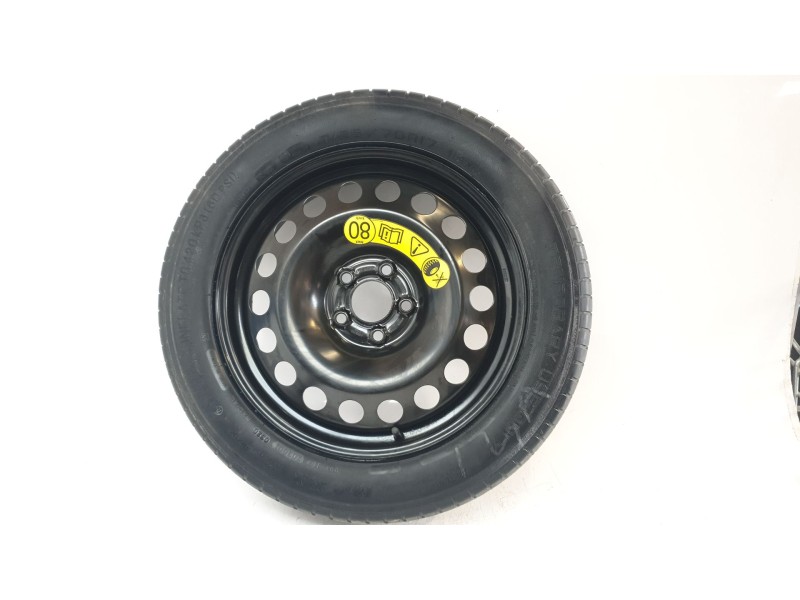 Recambio de neumatico repuesto para ford kuga titanium referencia OEM IAM 1657017  