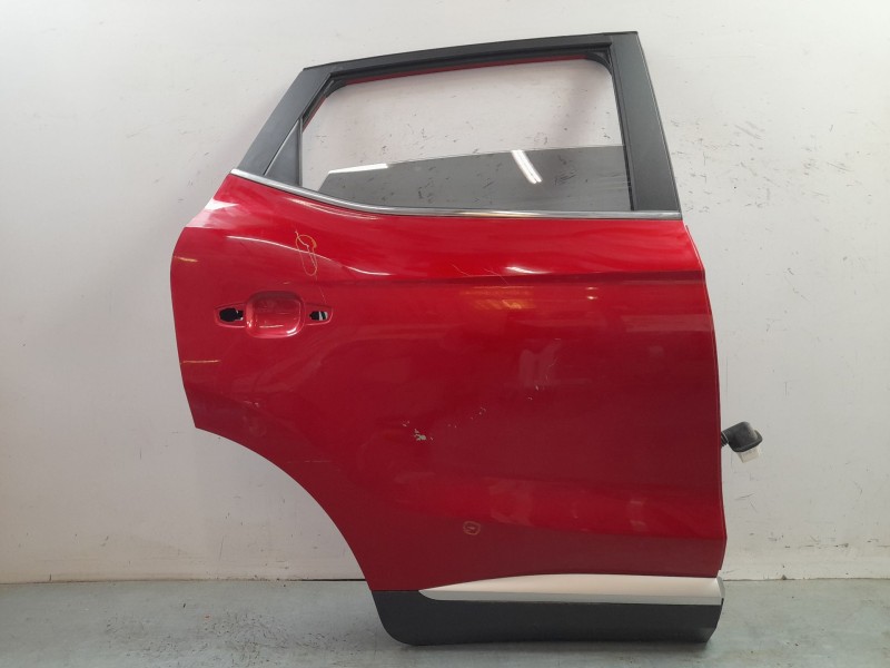 Recambio de puerta trasera derecha para mg zs comfort referencia OEM IAM 10316504  