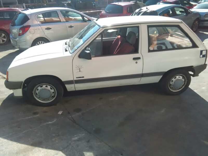 opel corsa a del año 1983
