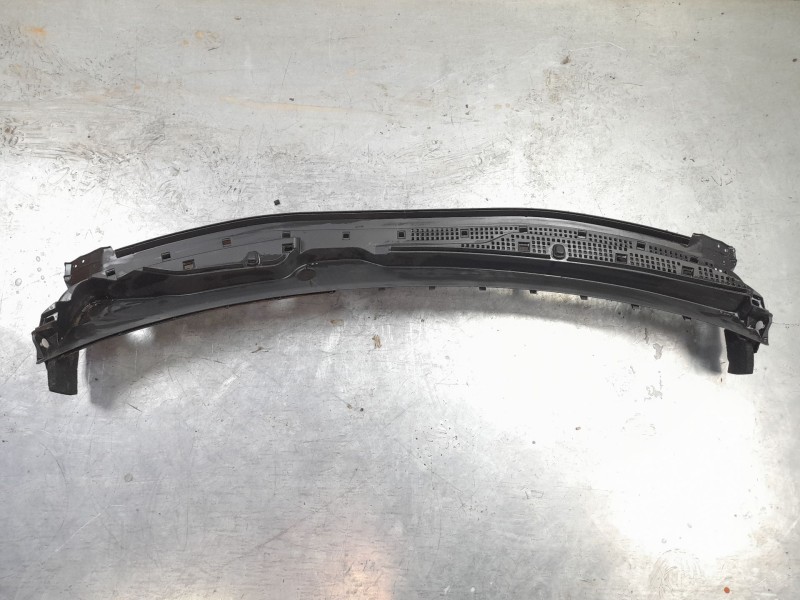 Recambio de torpedo para kia niro referencia OEM IAM 86150AT000  