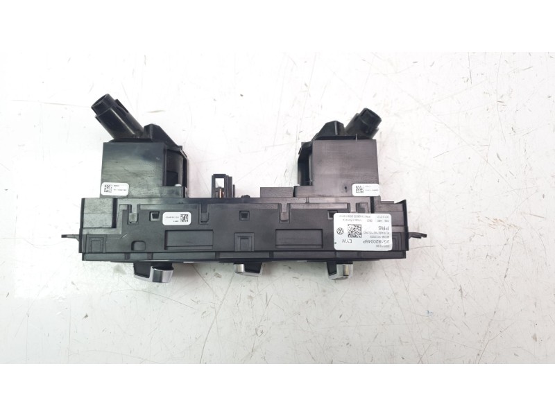 Recambio de mando climatizador para volkswagen polo advance referencia OEM IAM 2G1820045P  