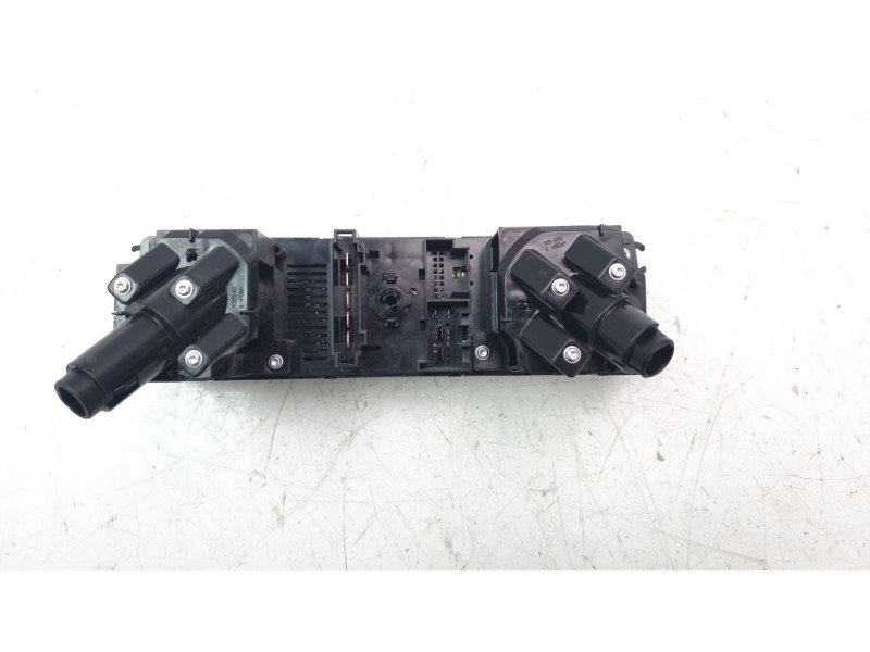 Recambio de mando climatizador para volkswagen polo advance referencia OEM IAM 2G1820045P  