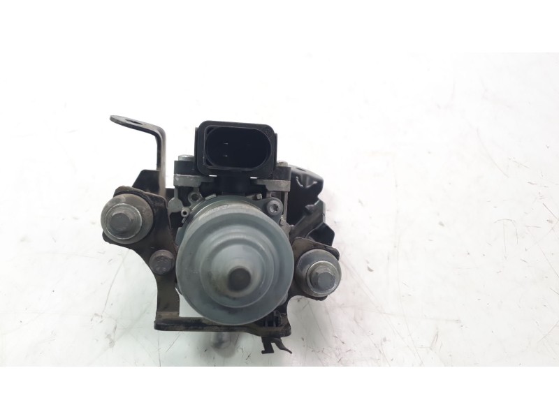 Recambio de depresor freno / bomba vacio para volkswagen polo advance referencia OEM IAM 1K0612181F  