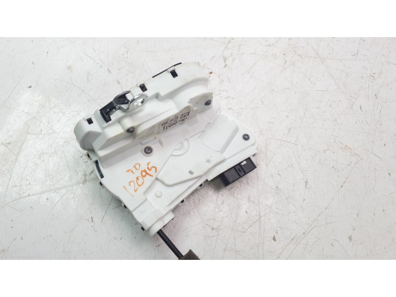 Recambio de cerradura puerta trasera derecha para mg mg hs (as23) 1.5 t (sas23) referencia OEM IAM 10640637  