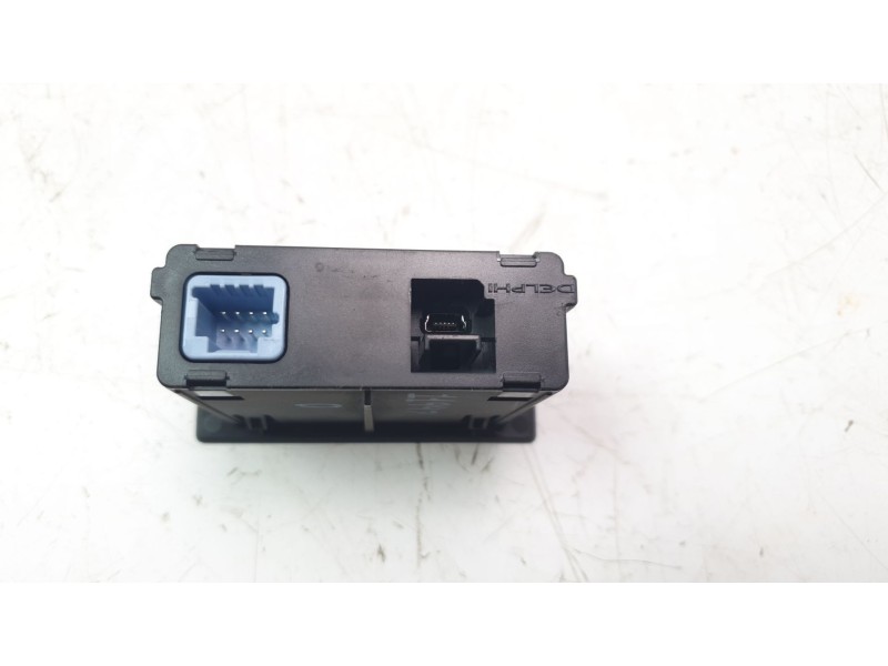 Recambio de modulo electronico para renault captur ii techno referencia OEM IAM 284H39520R  