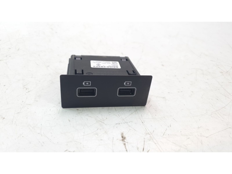 Recambio de modulo electronico para renault captur ii techno referencia OEM IAM 280230033R  