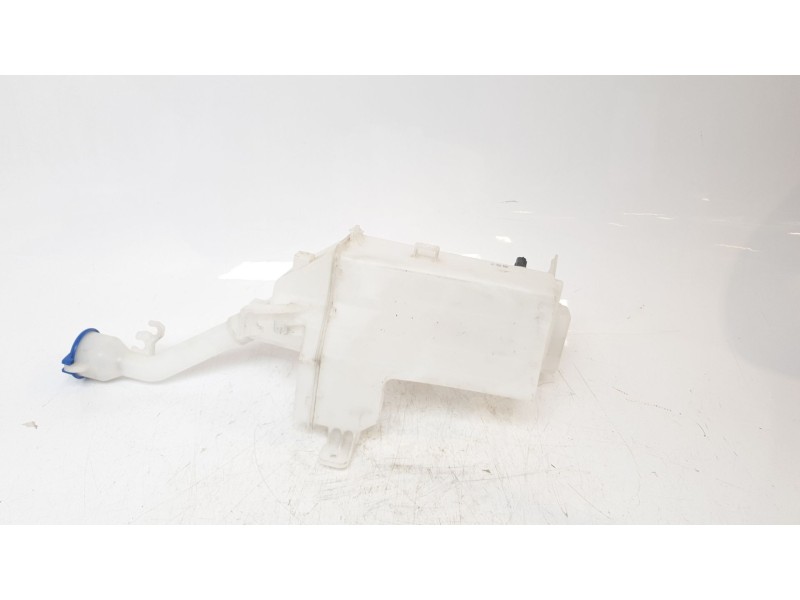 Recambio de deposito limpia para kia niro referencia OEM IAM 98610AT100  