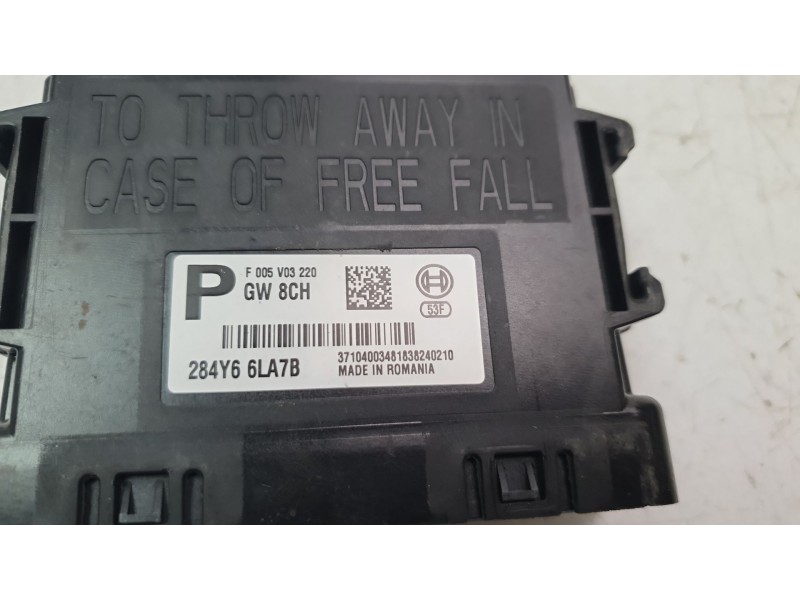 Recambio de modulo electronico para renault captur ii techno referencia OEM IAM 284Y66LA7B  