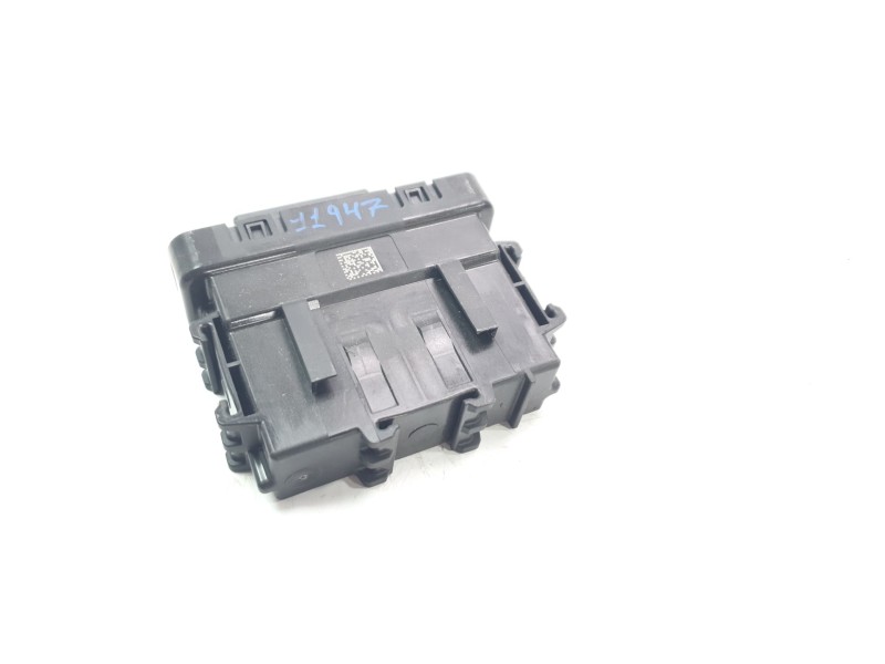 Recambio de modulo electronico para renault captur ii techno referencia OEM IAM 284Y66LA7B  