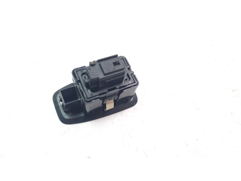 Recambio de mando elevalunas delantero derecho para renault captur ii 1.3 tce referencia OEM IAM 254019868R  