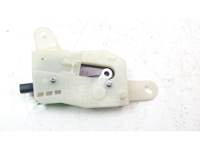 Recambio de tapa maletero para kia ceed concept referencia OEM IAM PA6GF15  