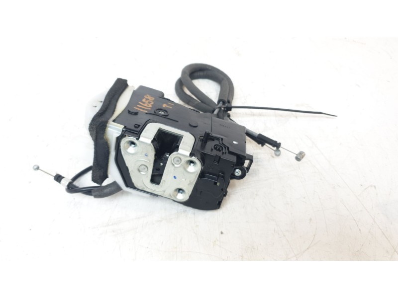 Recambio de cerradura puerta trasera izquierda para hyundai ix35 1.7 crdi cat referencia OEM IAM 814102Y010  