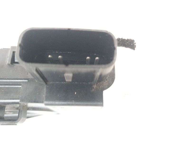 Recambio de cerradura puerta trasera izquierda para hyundai ix35 1.7 crdi cat referencia OEM IAM 814102Y010  