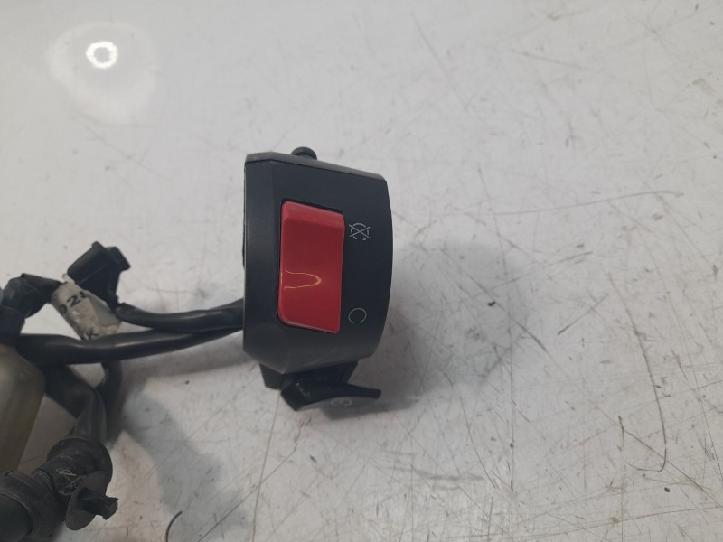 Recambio de piña luces derecha para honda cb 650r referencia OEM IAM 35130MKND11  