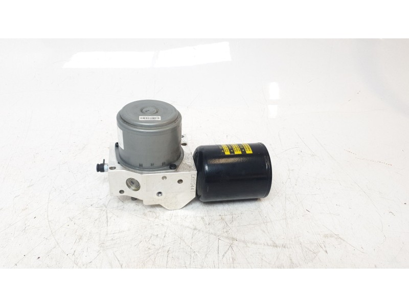 Recambio de abs para kia niro business referencia OEM IAM AHB3D30  